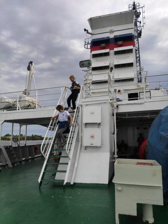 Студенты и молодые ученые изучат потепление климата и проанализируют распространение пластикового загрязнения в Арктике в рамках программы «Плавучие университеты»