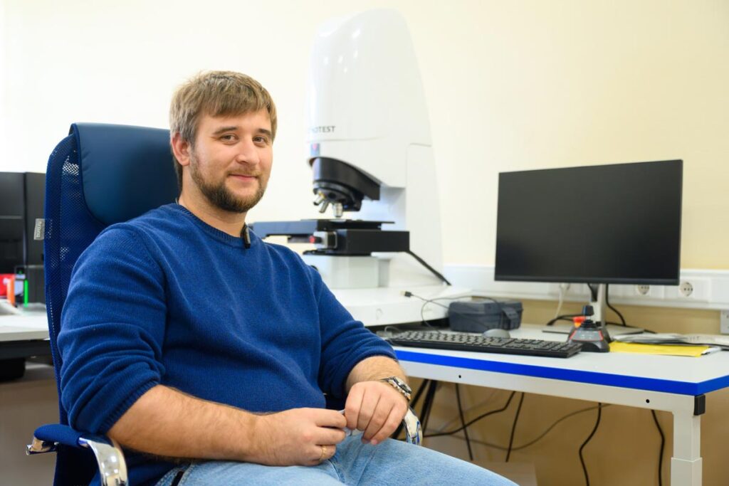 Данила Колымагин — главный конструктор, руководитель конструкторского бюро оптической литографии МФТИ. Фото: Наталья Арефьева