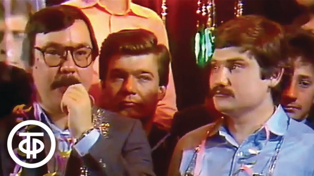 Виктор Сиднев (справа). Фото: фрагмент финала телевизионной игры «Что? Где? Когда?» 1986 года / ГОСТЕЛЕРАДИОФОНД